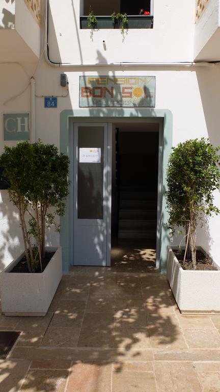 Hostal Bon Sol Sant Ferran de Ses Roques Zewnętrze zdjęcie